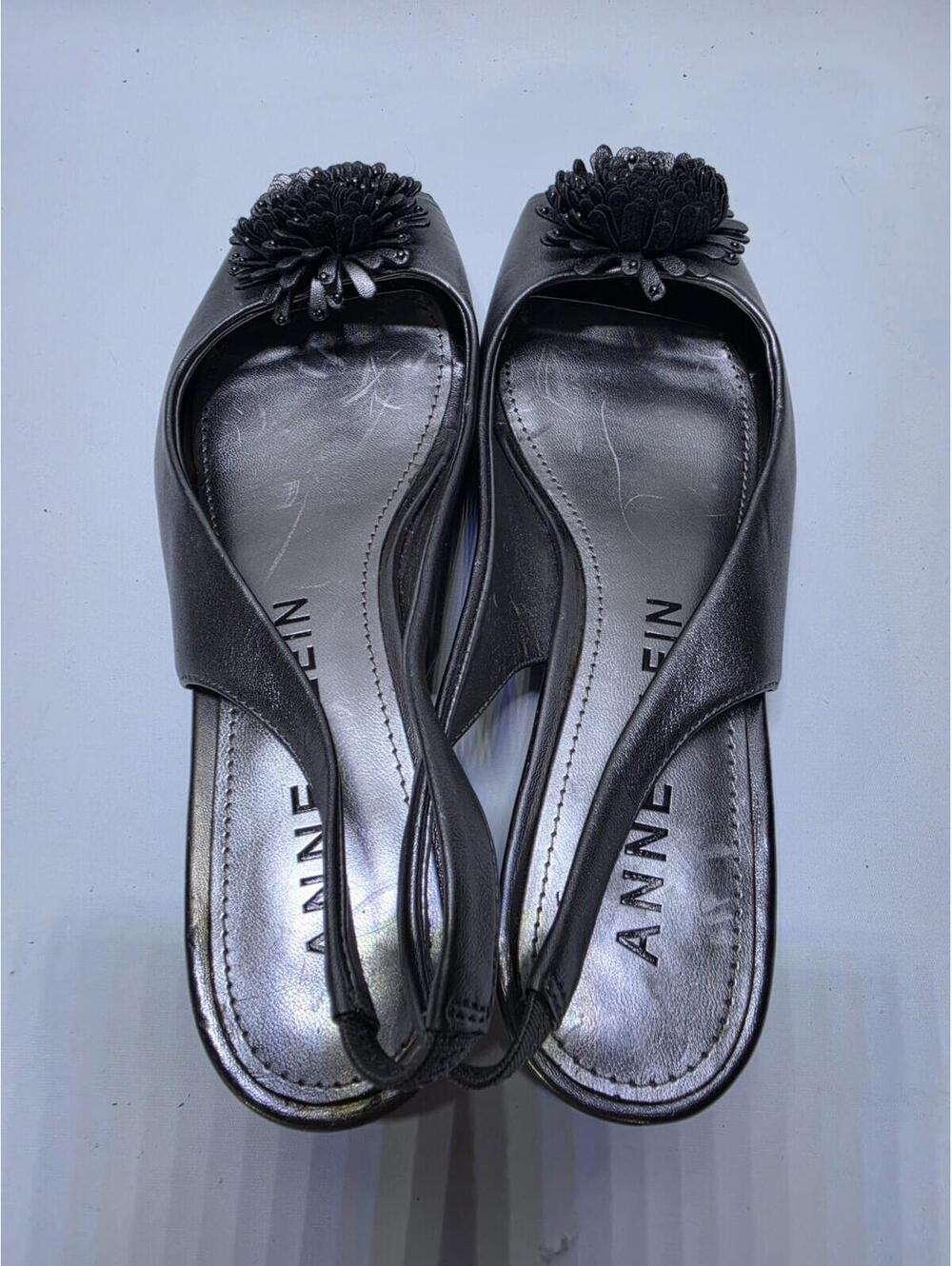 Anne Klein Women's Silver Slingback Wedge Sandals Flower Accent US 8 M - Picture 5 of 7